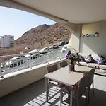 Comfortable With Amazing Sea Views شقة بالم مار