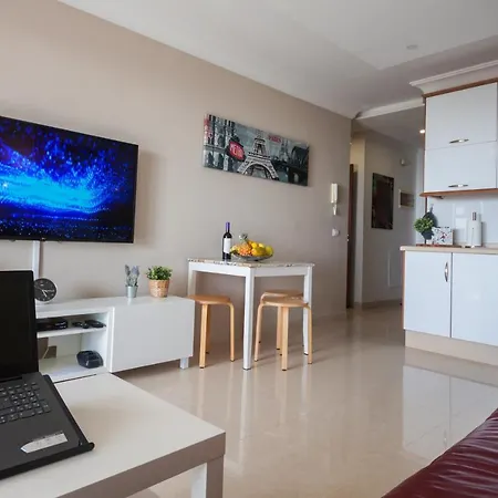 アパート Comfortable With Amazing Sea Views *