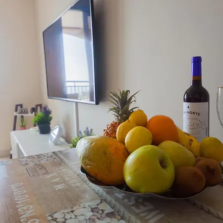 Comfortable With Amazing Sea Views Apartmán *