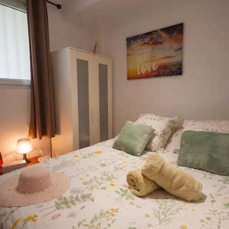 Comfortable With Amazing Sea Views Apartmán *