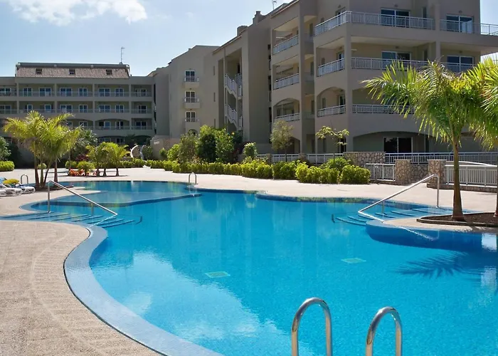 Comfortable With Amazing Sea Views بالم مار