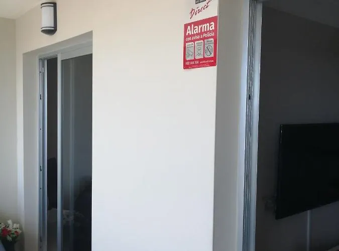 Comfortable With Amazing Sea Views بالم مار