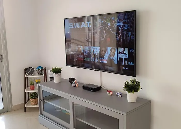 Comfortable With Amazing Sea Views شقة