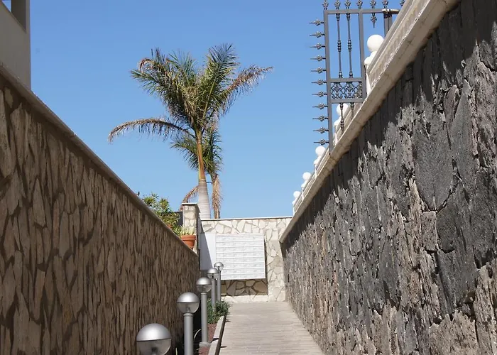 Comfortable With Amazing Sea Views بالم مار